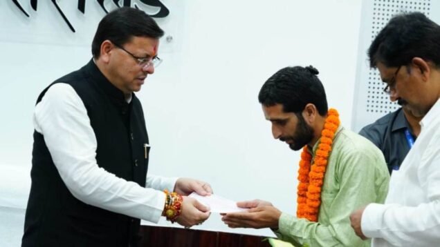 cm hands over compansastrion checkes to affected people